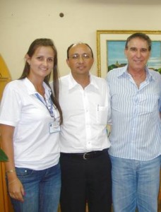 Célio Odimar de Oliveira ao centro da foto de 2010, quando assumiu a presidência do Conselho e visitou o gabinete do então prefeito Waldemir ao lado de outros conselheiros