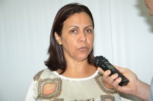 Secretária de Saúde, Rosângela Gaspar confirmou subvenção e a destinação de 219 mil doses de remédios controlados à entidade