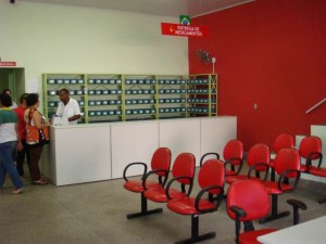Inaugurada em 30 de agosto de 2007, a Farmácia Popular do Brasil, instalada na avenida Marília, próxima ao Varejão Gaspar