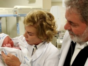 O pequeno Pedro, Marisa e Lula, em 2010