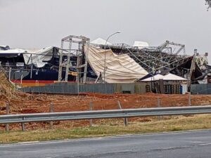 POMPEIA-TEMPORAL-1-300x225 Estado de SP tem dia de extremos: imagens apocalípticas registradas na região